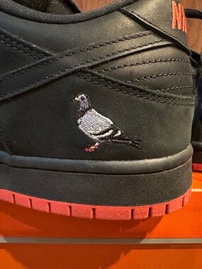 Nike Black Pigeon